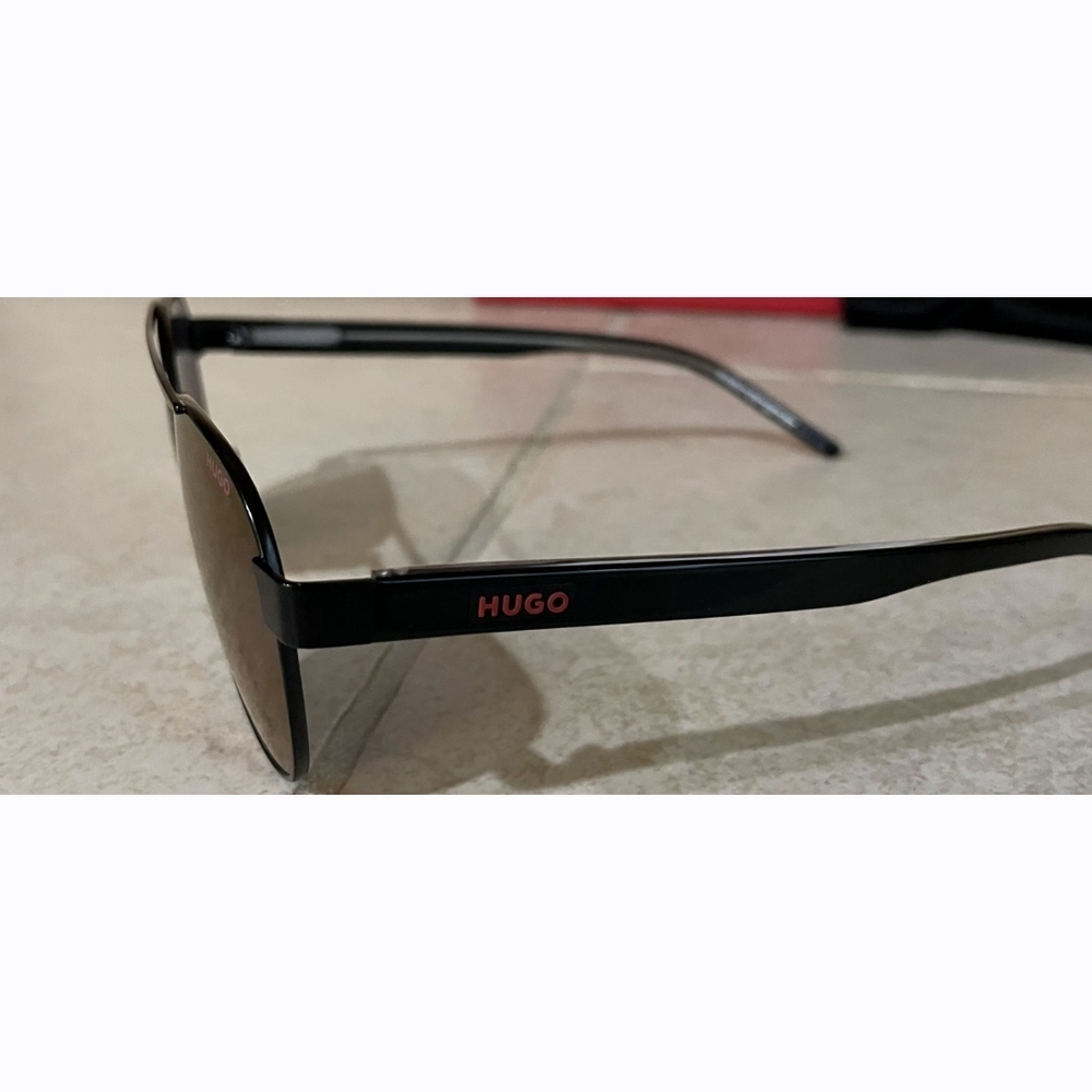 HUGO Hugo Boss Aviator Sunglasses Black - Picture 3 of 4